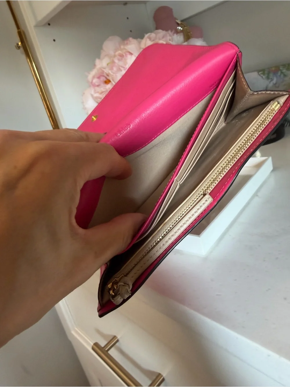 Chloe compact or smooth